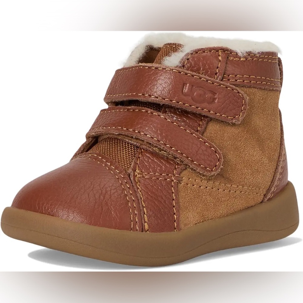 Ugg Rennon II Hi Top Sneaker 02/03